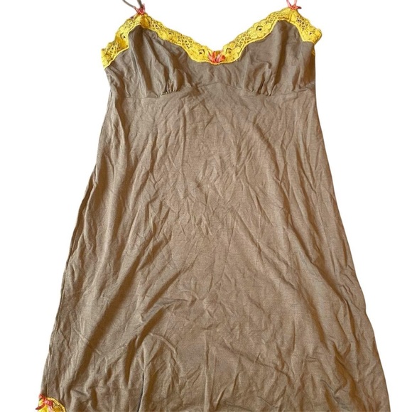 Vintage lace nightgown - Picture 2 of 4